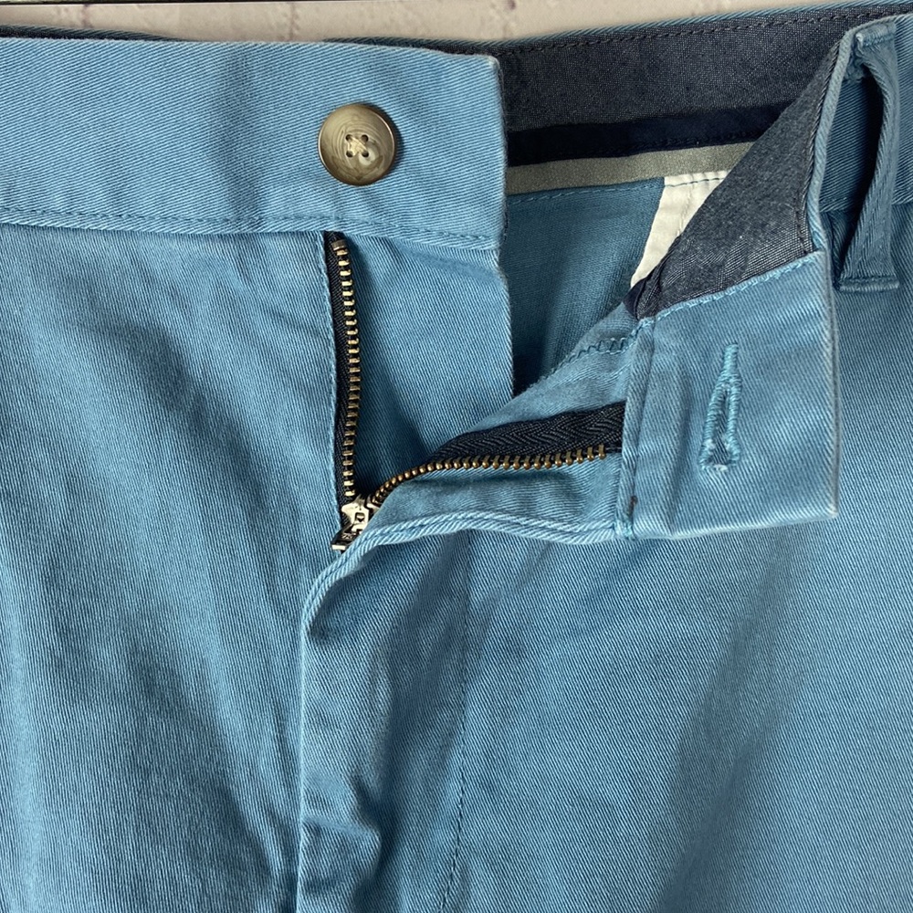 Nautica Men's Blue Cobalt Flat Front Shorts Size: 42W - Picture 2 of 10